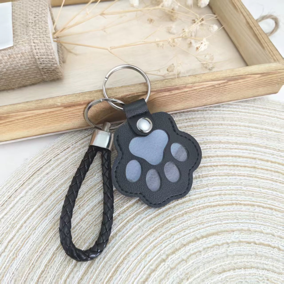PU Leather Pet Hair Storage Bag Multi-Functional Portable Keychain Pet Memorial Keychain Keepsake Hair Storage for Pet Lovers